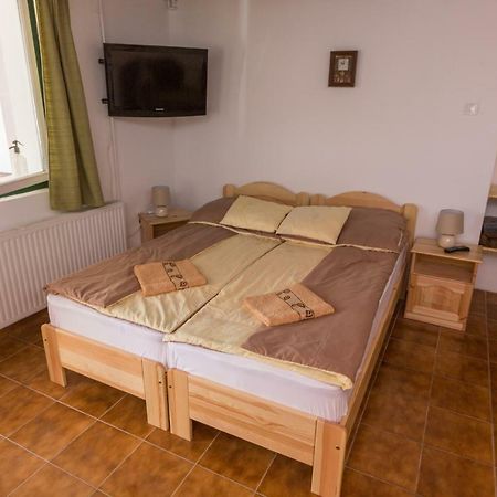 Gadoros Vendeghaz Hotell Egerszalók Exteriör bild