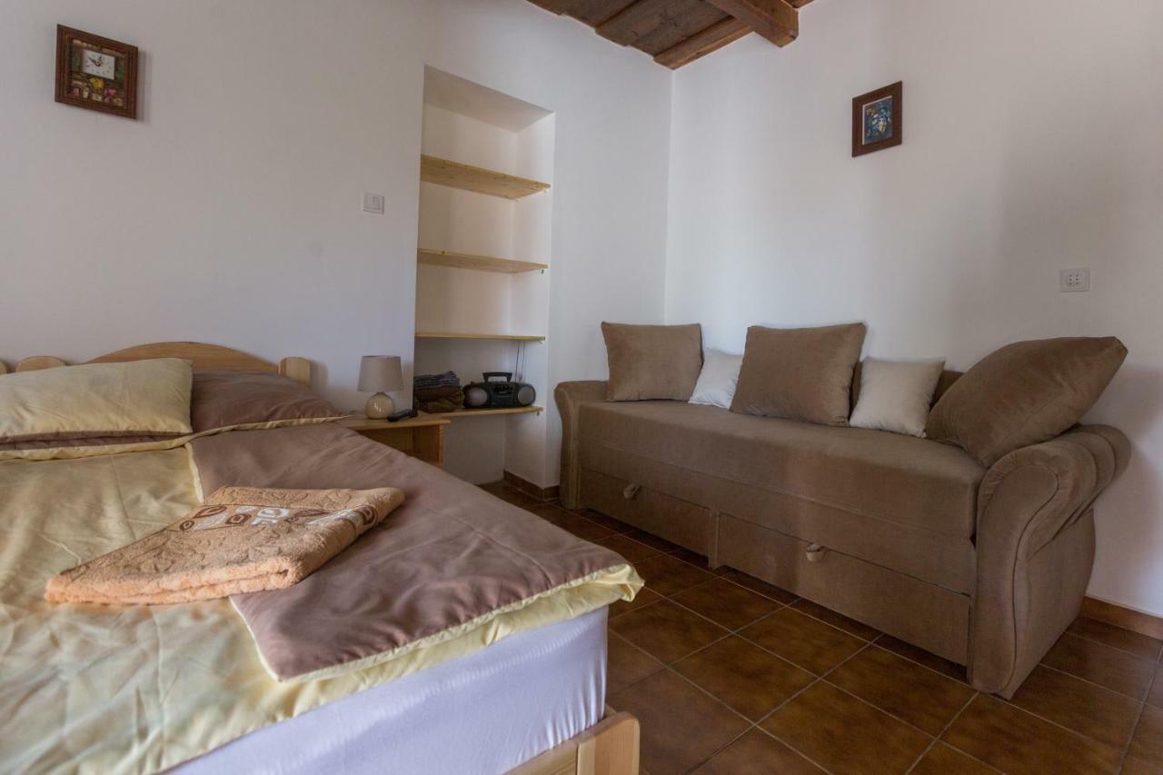 Gadoros Vendeghaz Hotell Egerszalók Exteriör bild