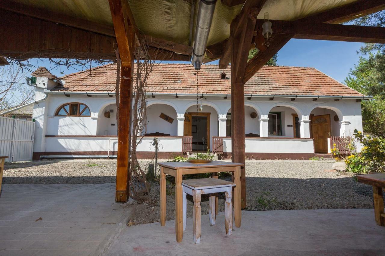 Gadoros Vendeghaz Hotell Egerszalók Exteriör bild