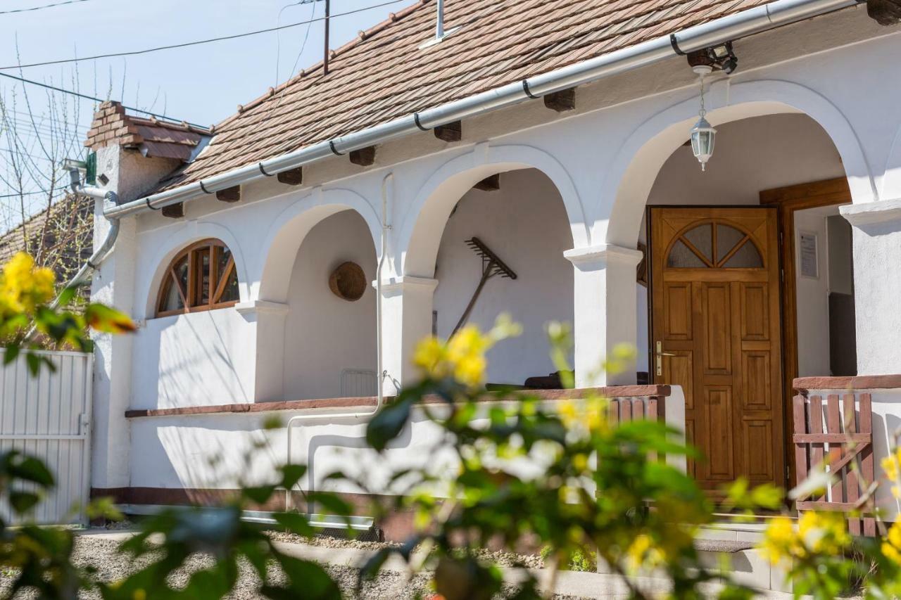 Gadoros Vendeghaz Hotell Egerszalók Exteriör bild